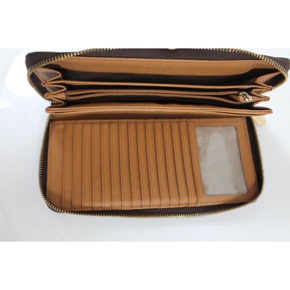 MICHAEL KORS PURSE AND WALLET - Picture 8 of 11